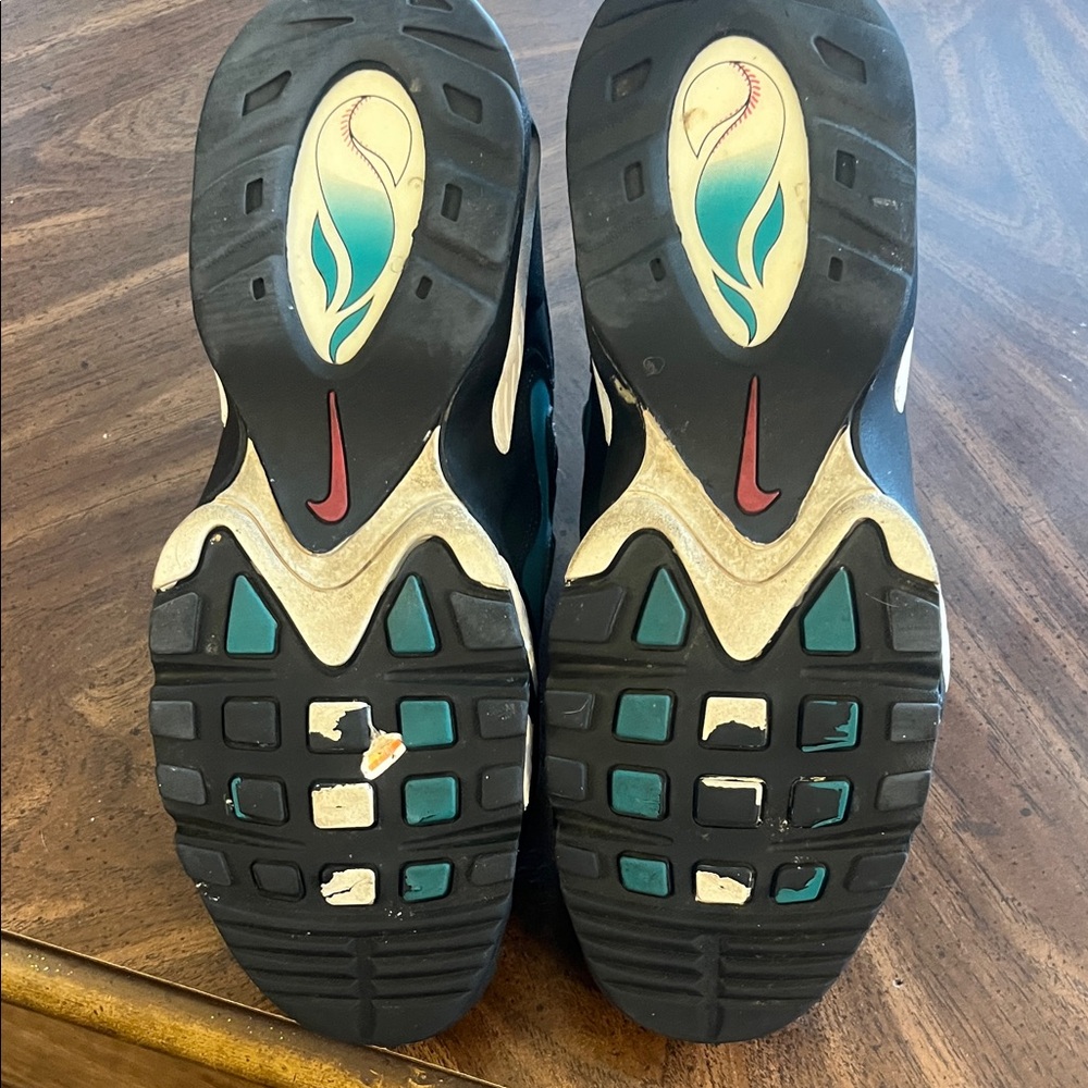 Nike Mens Black and Teal Sneakers - Picture 10 of 10